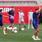 Mendilibar dirige el entrenamiento del Sevilla