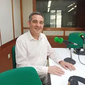 Ángel Aguas en los estudios de Onda Cero Ciudad Real Ángel Aguas en los estudios de Onda Cero Ciudad Real