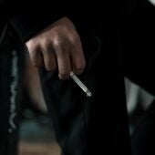 La petición al Gobierno para poner cerco al tabaco y "que sea caro y no se pueda fumar en ningún sitio"