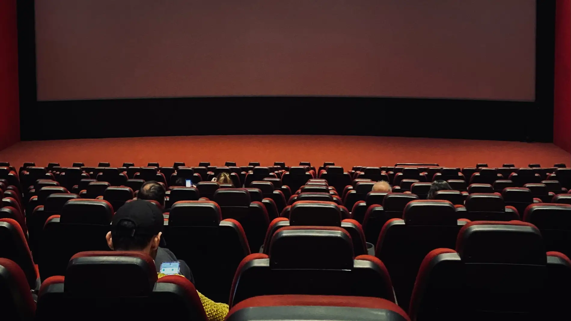Cuánto cuesta una entrada de cine en España y qué diferencias hay entre ciudades Onda Cero Radio Cuánto cuesta una entrada de cine en España y qué diferencias hay entre ciudades Onda Cero Radio