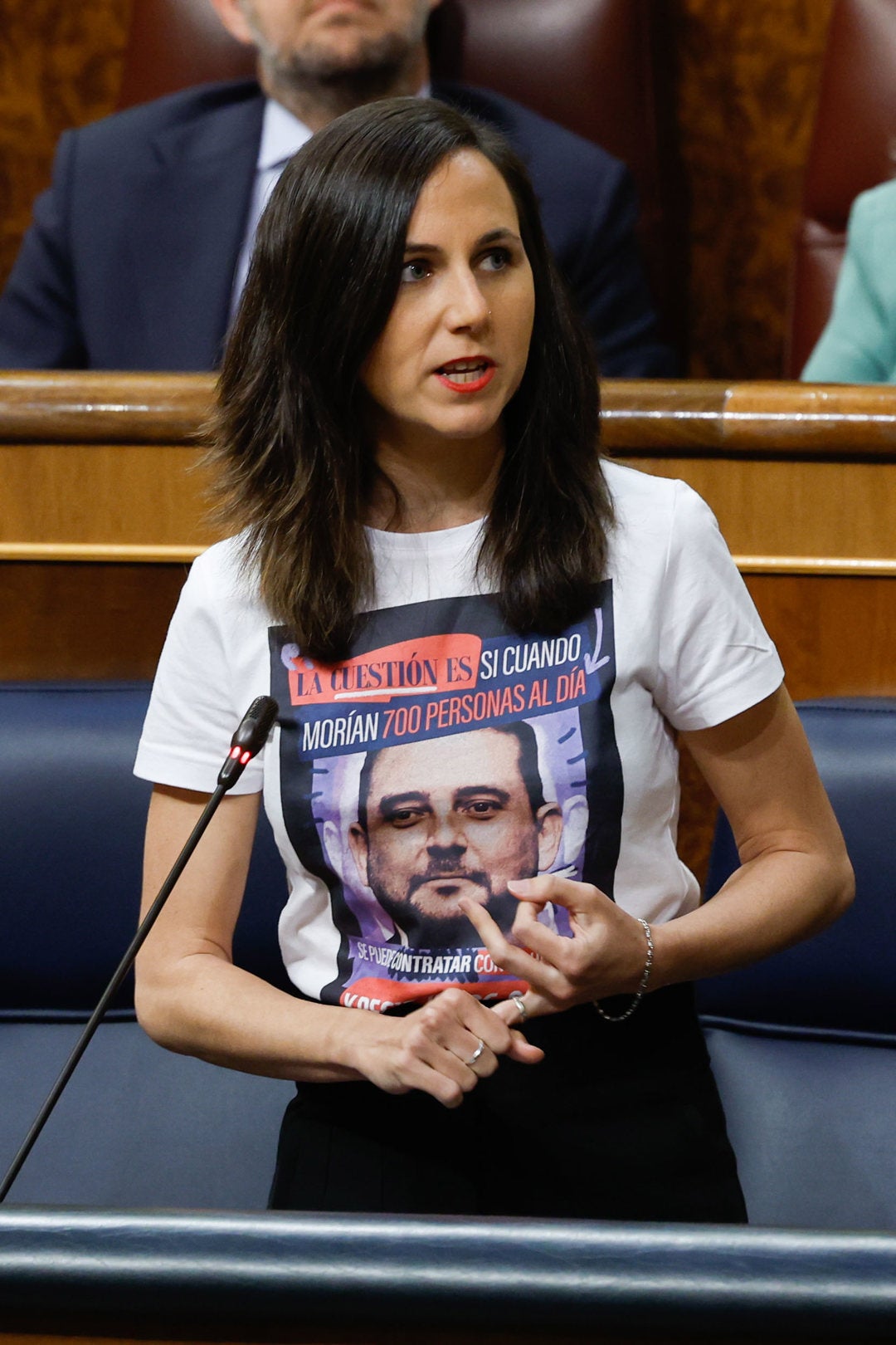 Ione Belarra mete la campaña en el Congreso con una camiseta con mensaje directo a Ayuso Ione Belarra mete la campaña en el Congreso con una camiseta con mensaje directo a Ayuso