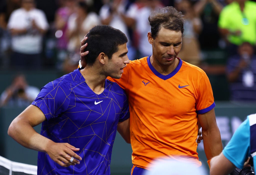 El mensaje de Carlos Alcaraz a Nadal tras su retirada temporal El mensaje de Carlos Alcaraz a Nadal tras su retirada temporal