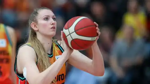 Lauren Cox no seguirá en Valencia Basket Lauren Cox no seguirá en Valencia Basket