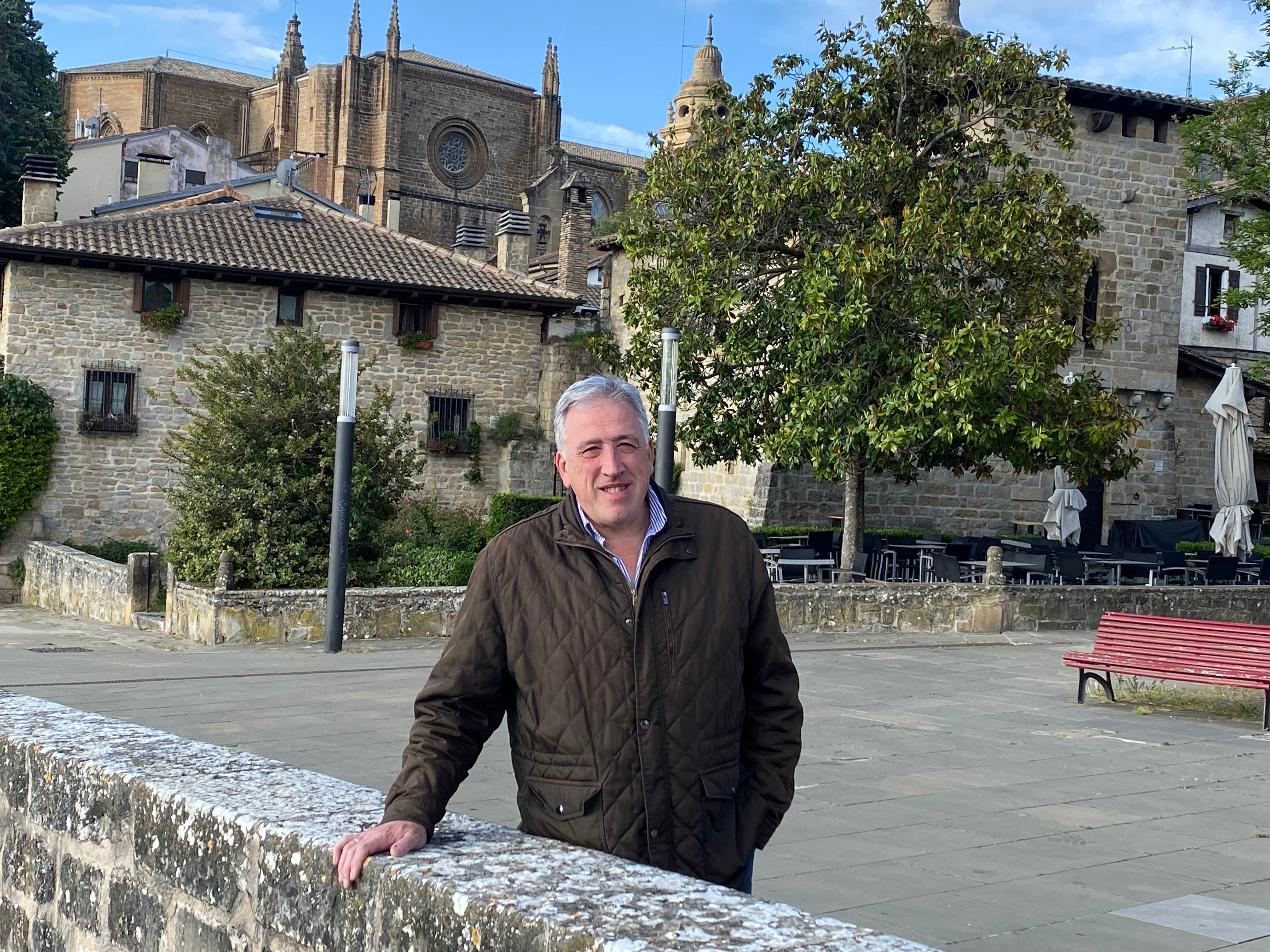 Joseba Asirón: "Hay que resolver la situación del Monumento de los Caídos" Joseba Asirón: "Hay que resolver la situación del Monumento de los Caídos"