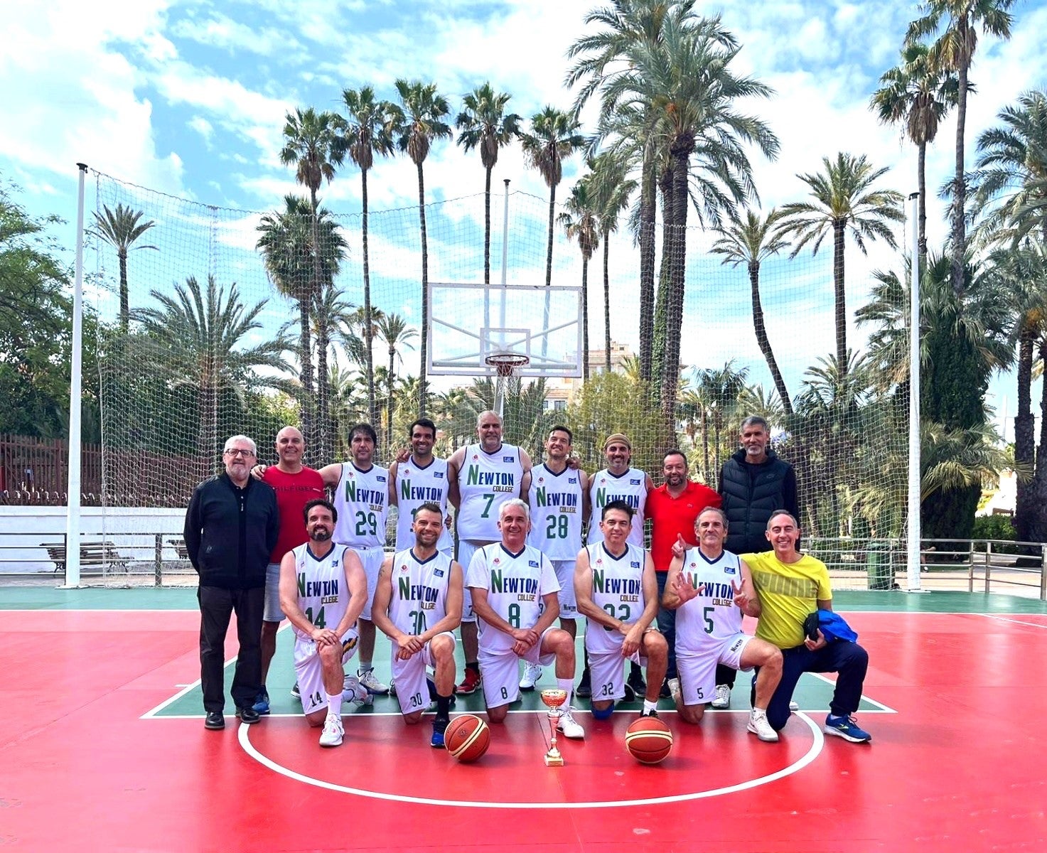 El Newton College, campeón de la Copa de la Liga Local de Baloncesto de Elche El Newton College, campeón de la Copa de la Liga Local de Baloncesto de Elche