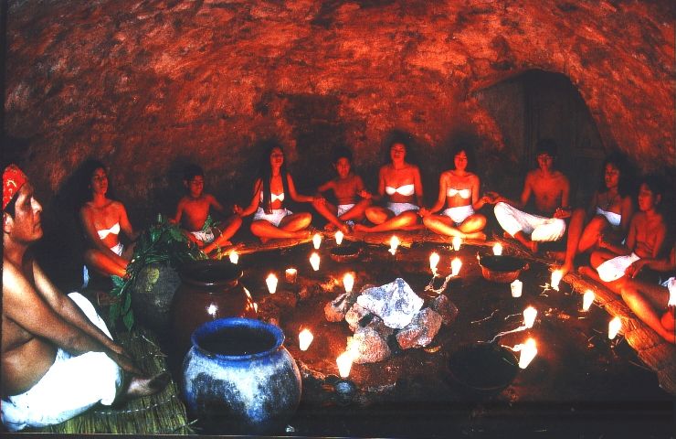 Hemos asistido a un "temazcal": el ritual de purificación del mundo maya. Hemos asistido a un "temazcal": el ritual de purificación del mundo maya.