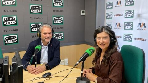 Juan Jos&eacute; Ru&iacute;z, rector de la UMH, con Mayte Vilaseca