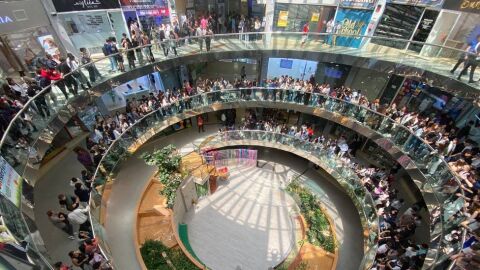 Fila de compra de entradas para Espacio Zity