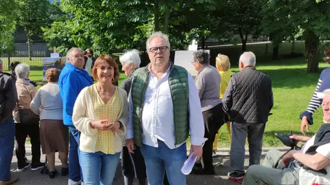 Sabela Santos, responsable do Departamento de Educación do Museo, con Juanjo López, director da Residencia de mayores de Pontevedra Celebramos o Día Internacional dos Museos