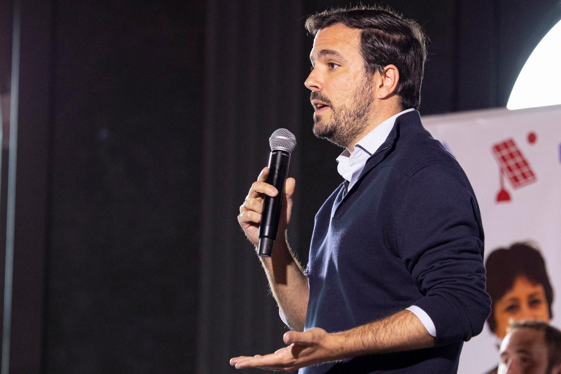 Alberto Garzón reconoce que no habla con Pablo Iglesias desde la irrupción de Sumar y considera peligroso "el patriotismo de partido" Alberto Garzón reconoce que no habla con Pablo Iglesias desde la irrupción de Sumar y considera peligroso "el patriotismo de partido"