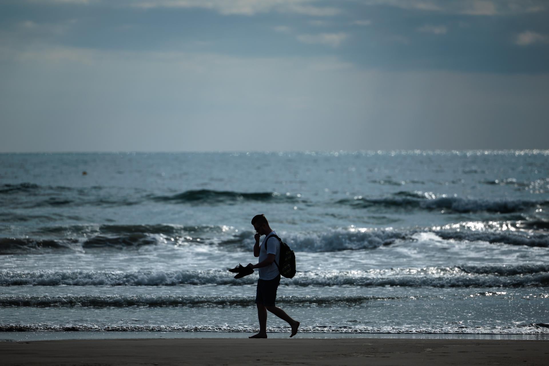 Sigue el riesgo por lluvias, tormentas, granizo y oleaje: las 15 provincias en alerta este jueves Sigue el riesgo por lluvias, tormentas, granizo y oleaje: las 15 provincias en alerta este jueves