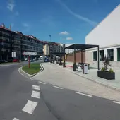 O Concello completa unha zona verde con dúas marquesiñas no pavillón dos remedios O Concello completa unha zona verde con dúas marquesiñas no pavillón dos remedios