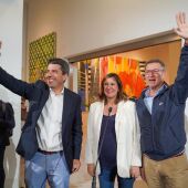 El candidato del PPCV a Presidente de la Generalitat, Carlos Mazón; la candidata a la Alcaldía de Valencia, Maria José Catalá y el presidente del PP, Alberto Núñez Feijóo, en València. 