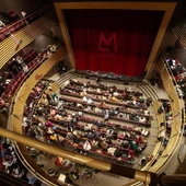 El Teatro María Luisa de Mérida dispondrá de 600.000 euros anuales para realizar una "programación estable y de calidad" El Teatro María Luisa de Mérida dispondrá de 600.000 euros anuales para realizar una "programación estable y de calidad"