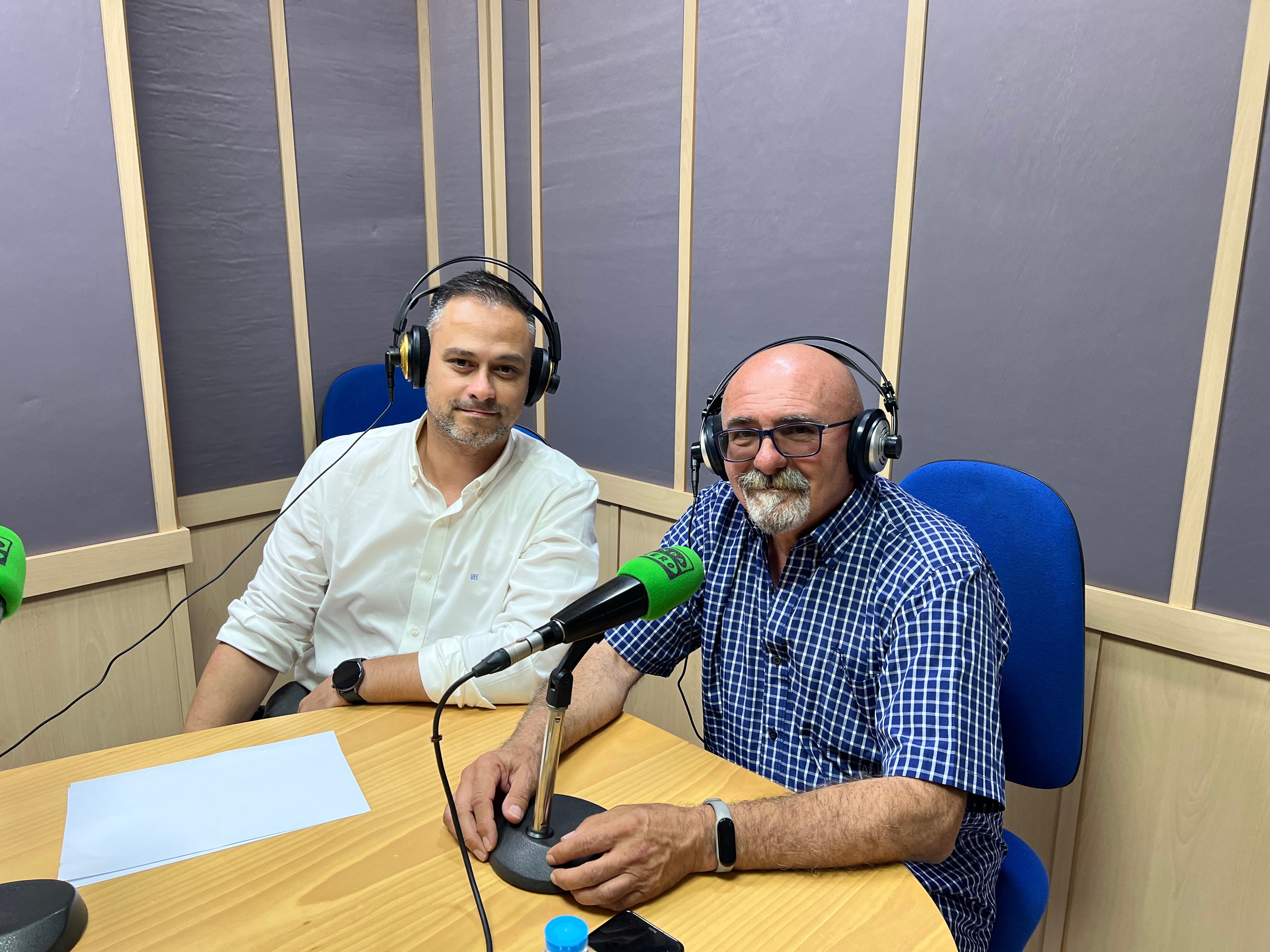 Enrique Alirangues: " La primera medida que tomaría como Alcalde es el 19 de Junio salir con los operarios de la limpieza para ver como se organiza el servicio para mejorar " Enrique Alirangues: " La primera medida que tomaría como Alcalde es el 19 de Junio salir con los operarios de la limpieza para ver como se organiza el servicio para mejorar "