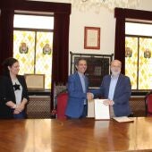 El Ayuntamiento de Alcalá y la Asociación para la Recuperación del Palacio Arzobispal firman un acuerdo de colaboración para la realización de un inventario de los fondos conservados del Palacio