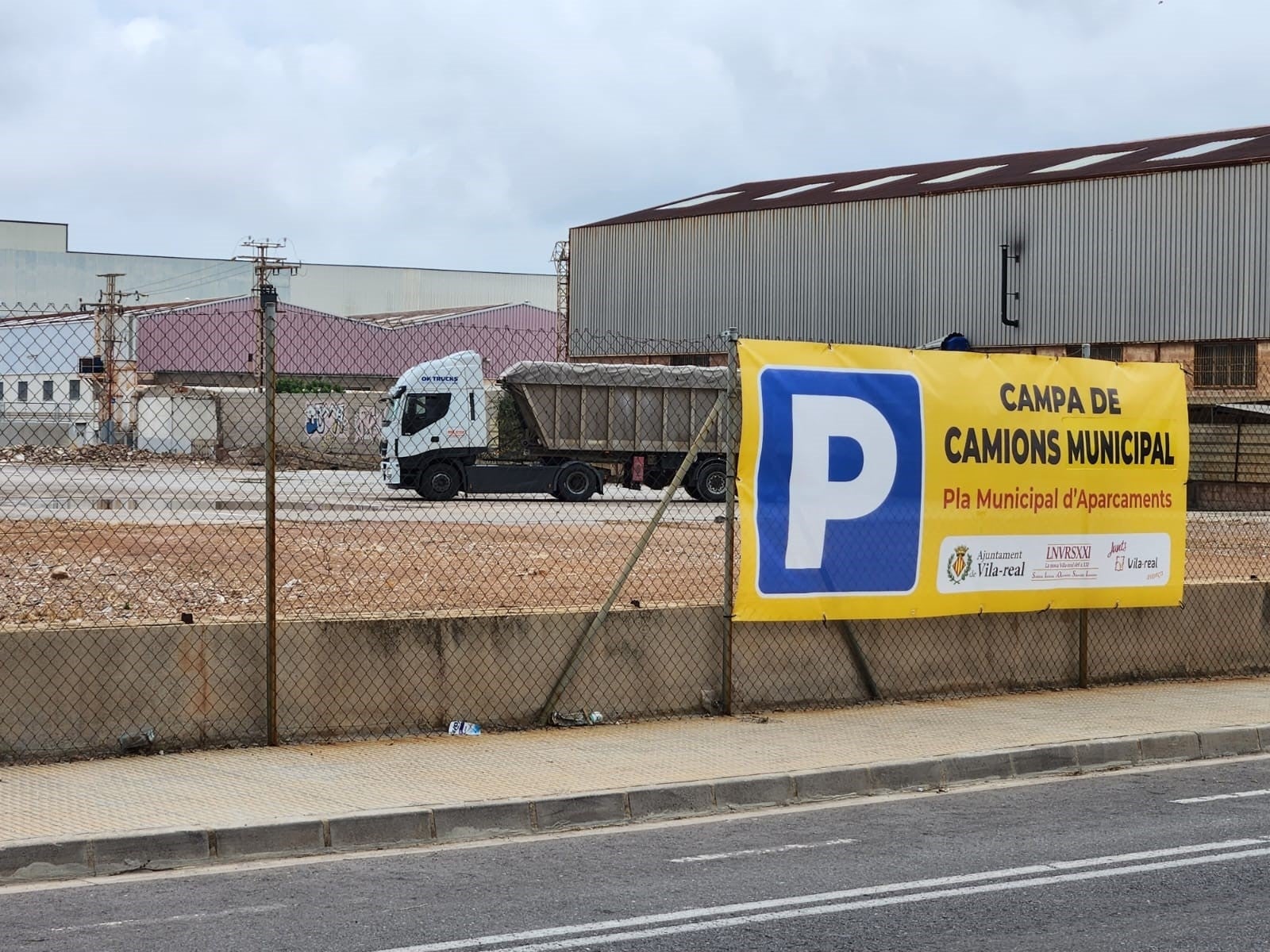 Vila-real habilita una campa provisional para dar respuesta a la falta de aparcamiento para camiones Vila-real habilita una campa provisional para dar respuesta a la falta de aparcamiento para camiones