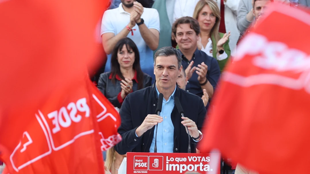 Pedro Sánchez, durante su participación en un mitin del PSOE Pedro Sánchez, durante su participación en un mitin del PSOE / EFE/ Kiko Huesca