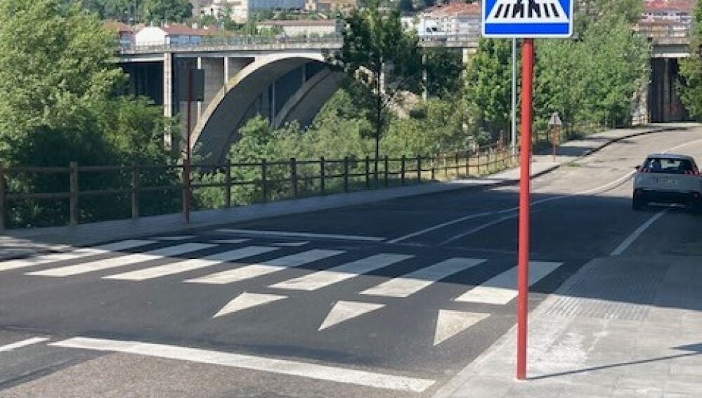 O Concello executa novas beirarrúas na rúa do Tinteiro