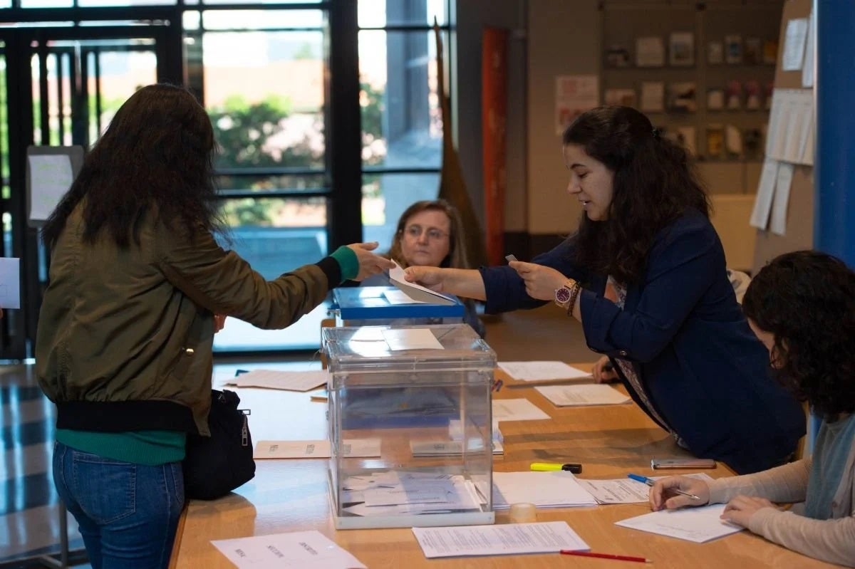 A análise dos resultados electorais en Ourense na tertulia de Onda Cero A análise dos resultados electorais en Ourense na tertulia de Onda Cero