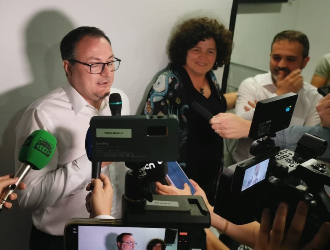Juan Luís Ruiz: “No ens tanquem a acords amb qui vulgui treballar per millorar Vilanova, però també podem governar en solitari” Juan Luís Ruiz: “No ens tanquem a acords amb qui vulgui treballar per millorar Vilanova, però també podem governar en solitari”