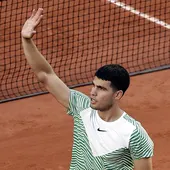 Alcaraz arranca Roland Garros con solvencia Alcaraz arranca Roland Garros con solvencia