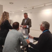 Jesús Martín vota en las elecciones municipales 2023 Jesús Martín vota en las elecciones municipales 2023
