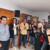 Eduardo Dolón, aclamado en la sede del PP de Torrevieja tras incrementar su mayoría absoluta