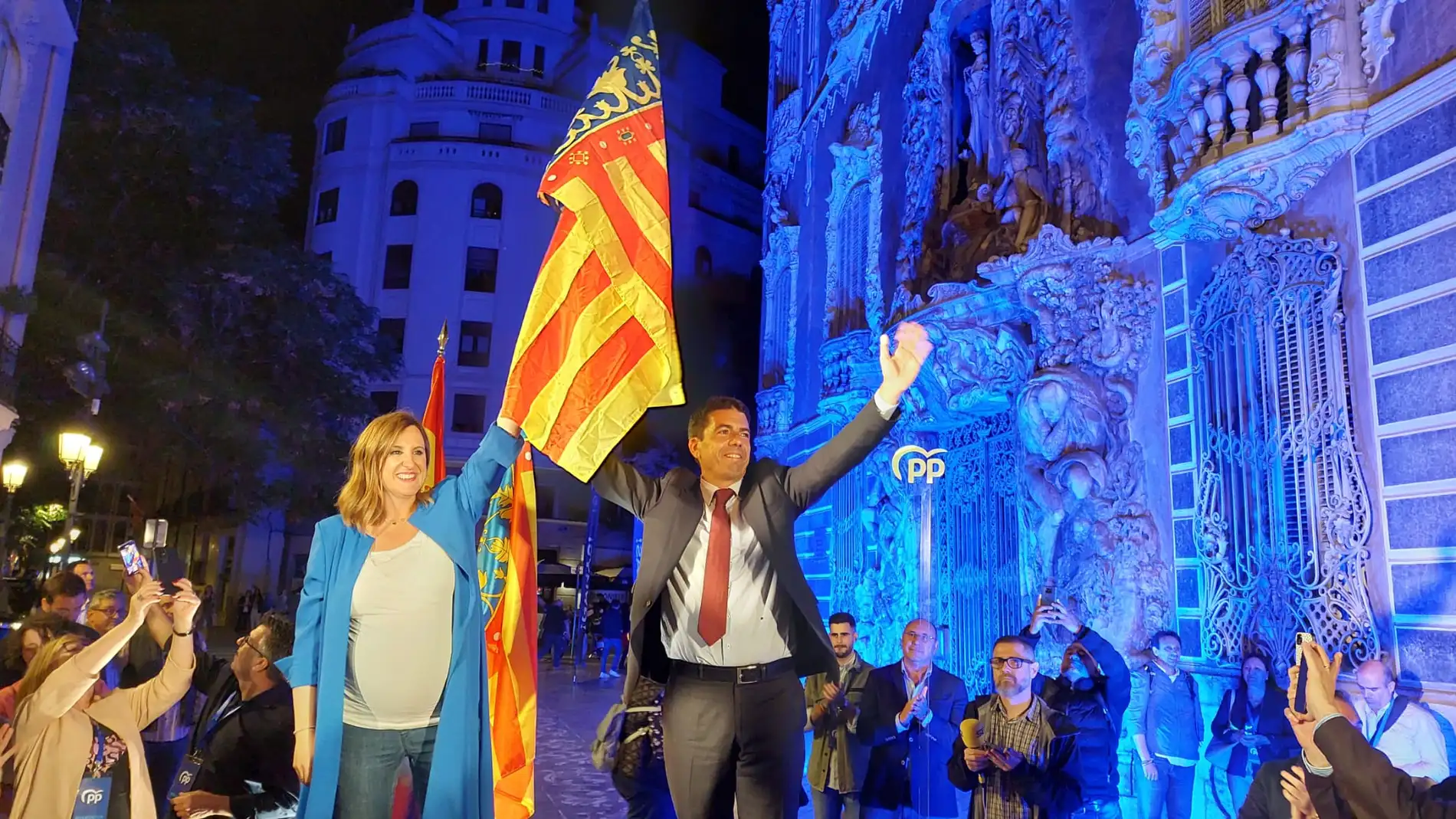 Mazón y Catalá celebrando la victoria de los populares