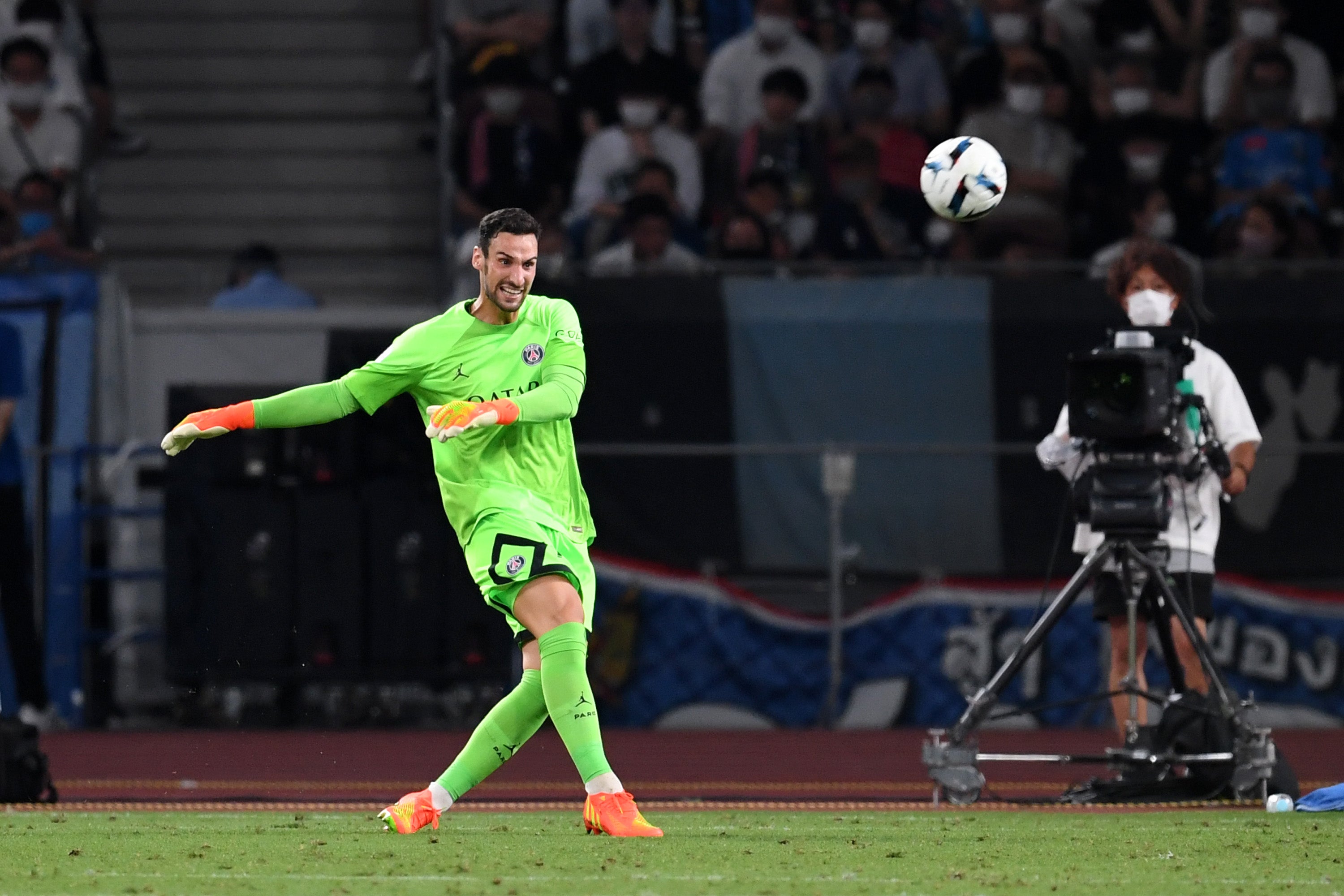 Sergio Rico sigue estable y sedado Sergio Rico sigue estable y sedado