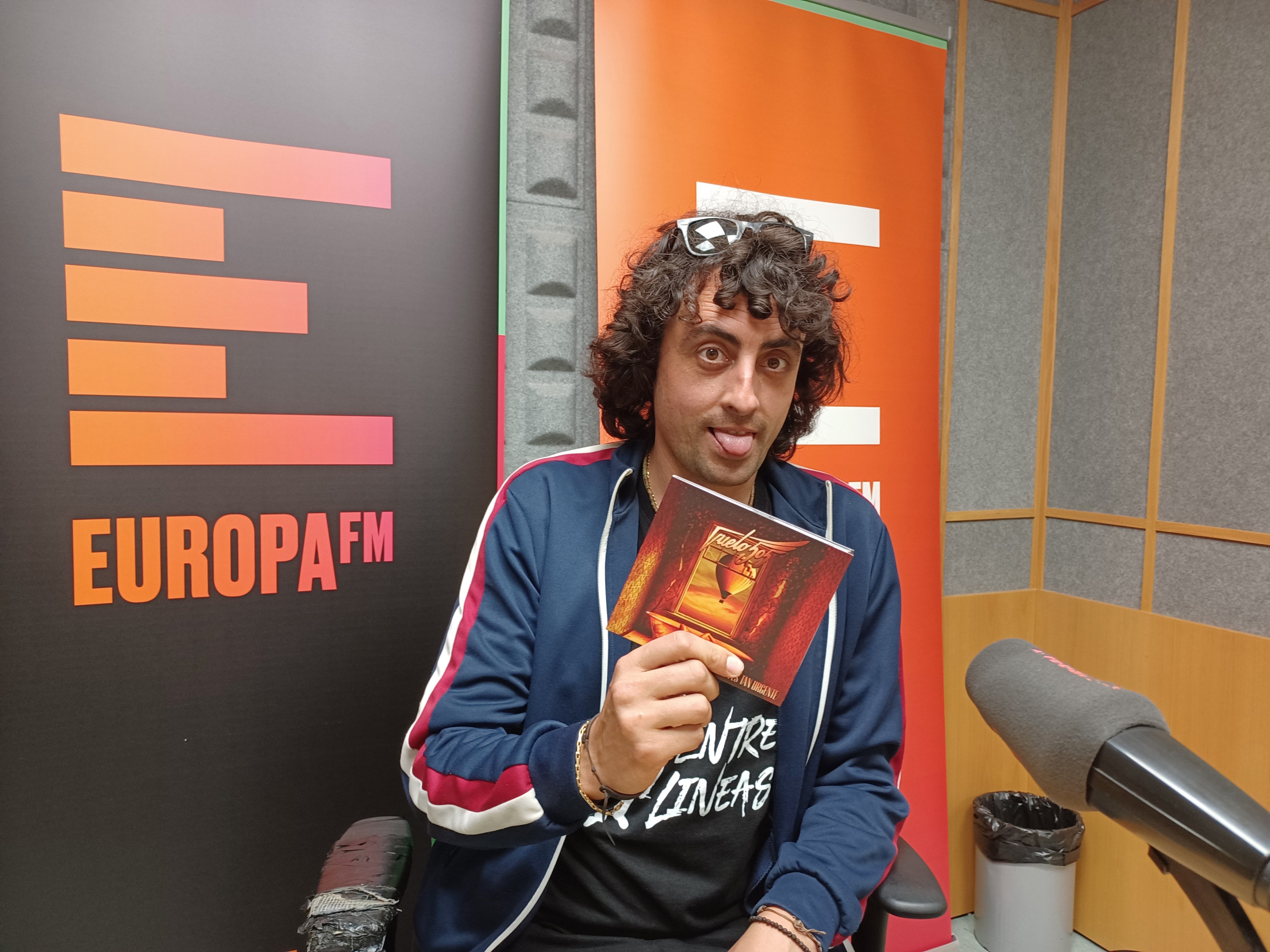 "Nada es tan urgente" es el tercer disco de la banda riojana Vuelo 505 "Nada es tan urgente" es el tercer disco de la banda riojana Vuelo 505