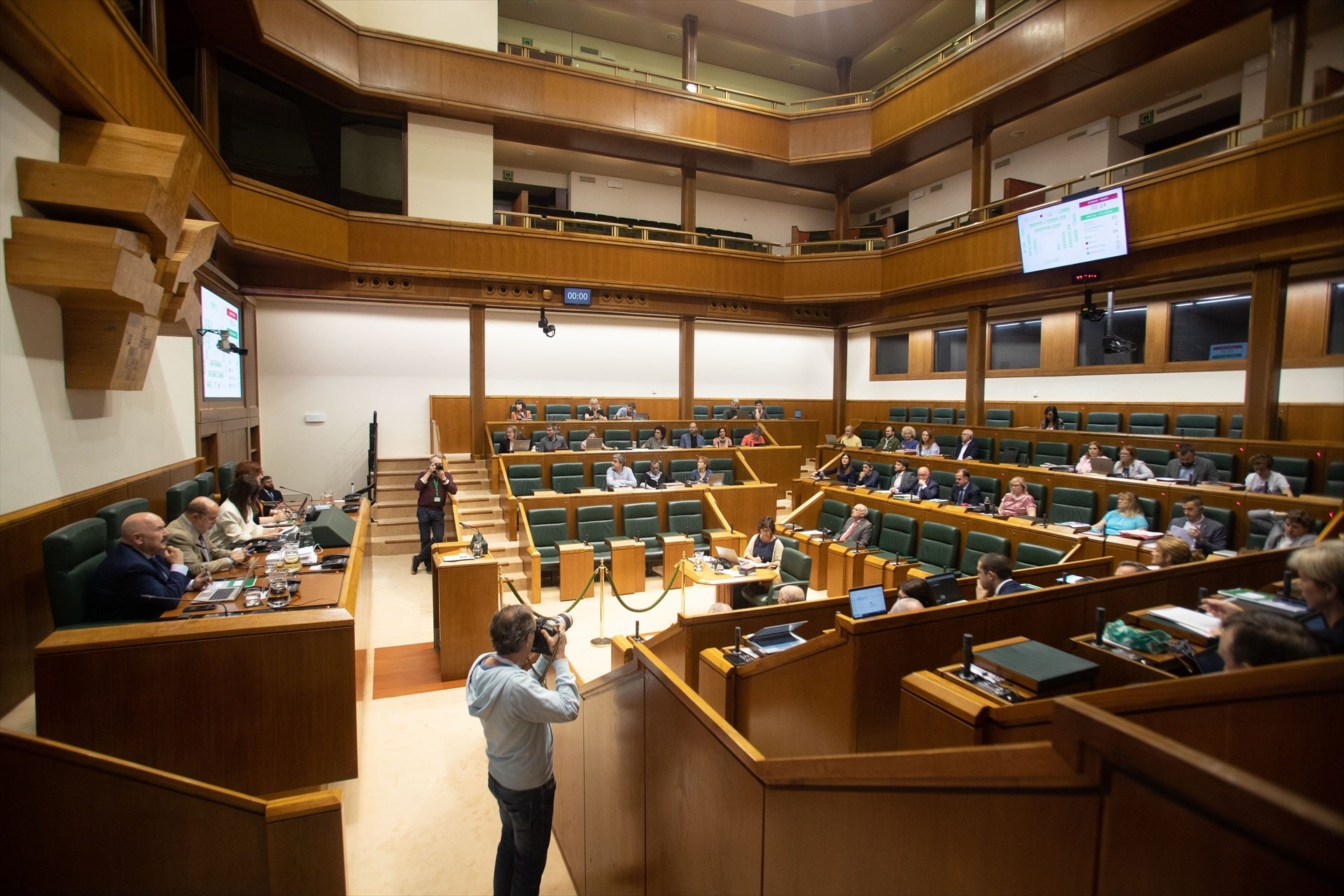 Así es el sistema electoral único del País Vasco: cómo se eligen los representantes del Parlamento Así es el sistema electoral único del País Vasco: cómo se eligen los representantes del Parlamento