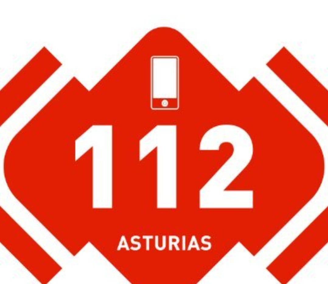 Fallece un pescador de Avilés en la playa de Salinas Fallece un pescador de Avilés en la playa de Salinas