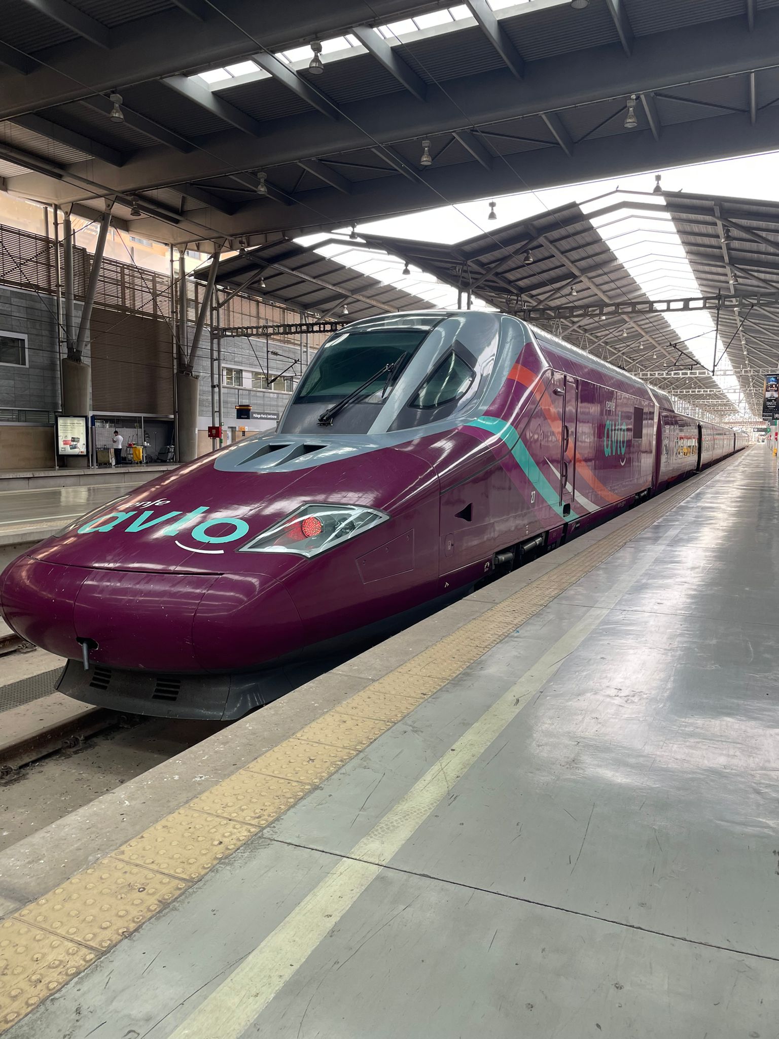 El primer AVLO ya está de camino a Madrid El primer AVLO ya está de camino a Madrid