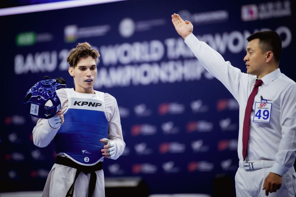 Hugo Arillo se asegura la medalla en el Mundial de taekwondo Hugo Arillo se asegura la medalla en el Mundial de taekwondo