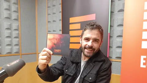 Javier Janices, cantante de Cobardes Javier Janices, cantante de Cobardes