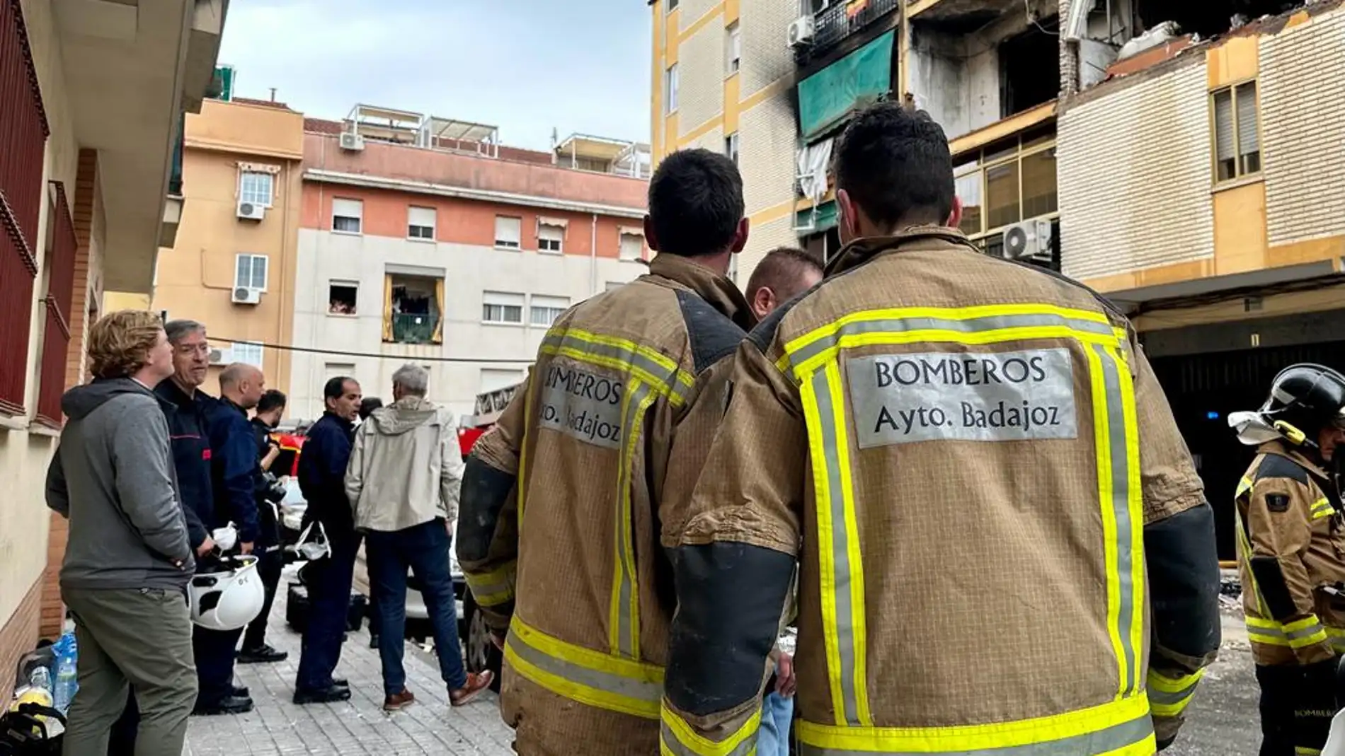 Ignacio Gragera confirma que el edificio donde se ha producido una explosión en Badajoz "en principio" no sufre daños estructurales