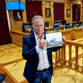 O Psoe destapa unha fortografía de Baltar no coche oficial multado con 1500€ O Psoe destapa unha fortografía de Baltar no coche oficial multado con 1500€