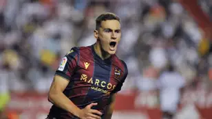 Jorge de Frutos celebra un gol al Albacete