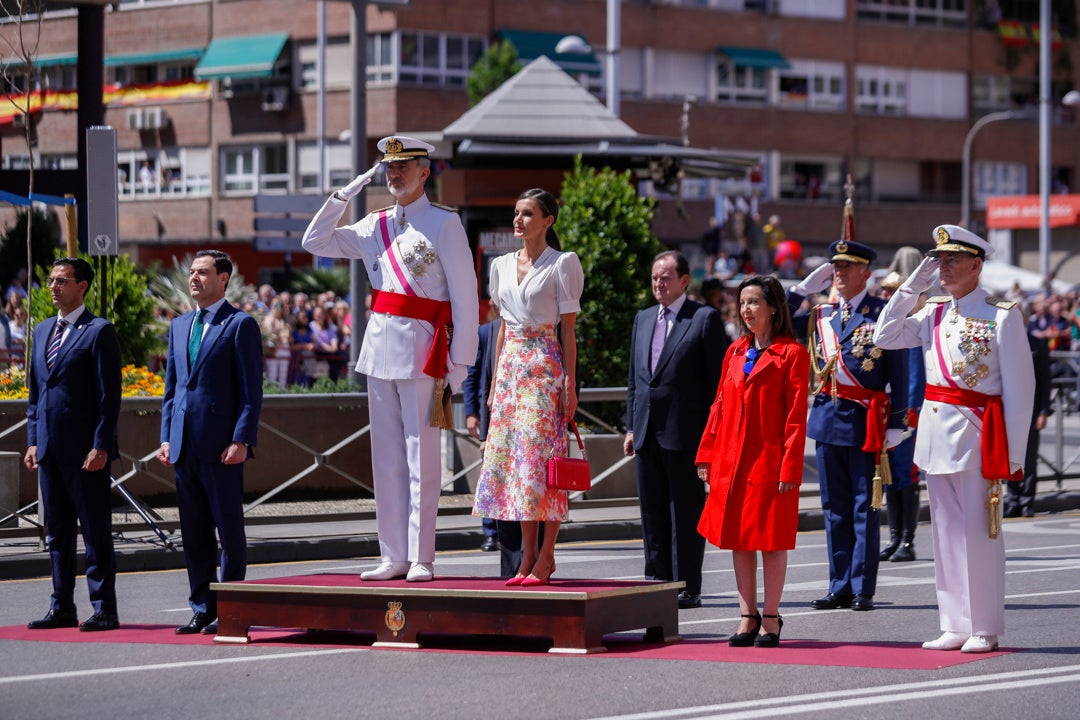 Los reyes presiden el acto central del Día de las Fuerzas Armadas en Granada Los reyes presiden el acto central del Día de las Fuerzas Armadas en Granada
