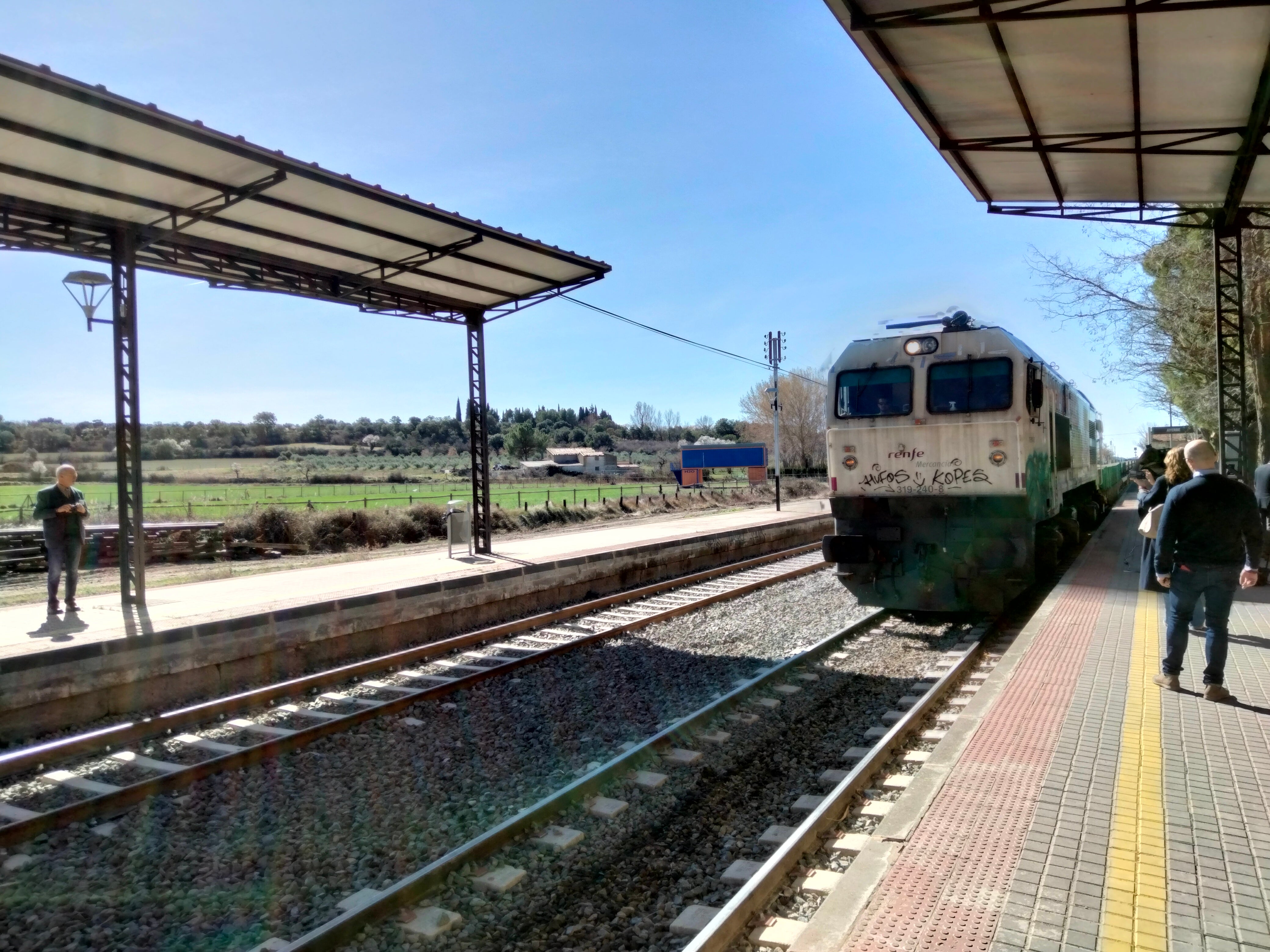 Las obras de la vía Huesca-Canfranc cortarán el tráfico ferroviario durante once meses Las obras de la vía Huesca-Canfranc cortarán el tráfico ferroviario durante once meses