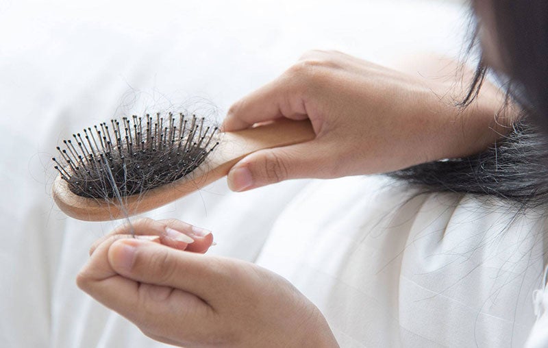 En época de exámenes es normal que el estado de ansiedad intensifique la pérdida de cabello En época de exámenes es normal que el estado de ansiedad intensifique la pérdida de cabello
