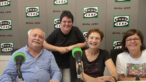 Tom&aacute;s Artero, Ana Zaragoza y Paquita Nogueroles explican los detalles del homenaje a las Hermanas Salesianas.