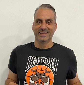 Manolo Martínez no seguirá entrenando al Benidorm de liga EBA la próxima temporada Manolo Martínez no seguirá entrenando al Benidorm de liga EBA la próxima temporada