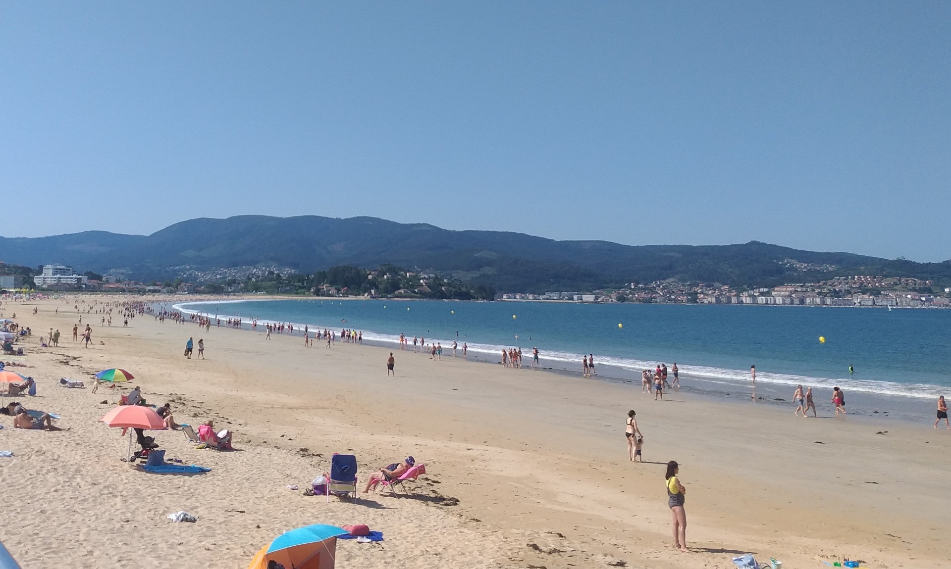 Los ayuntamientos más pequeños de Galicia vuelven a tener problemas para contratar a socorristas para las playas y piscinas Los ayuntamientos más pequeños de Galicia vuelven a tener problemas para contratar a socorristas para las playas y piscinas