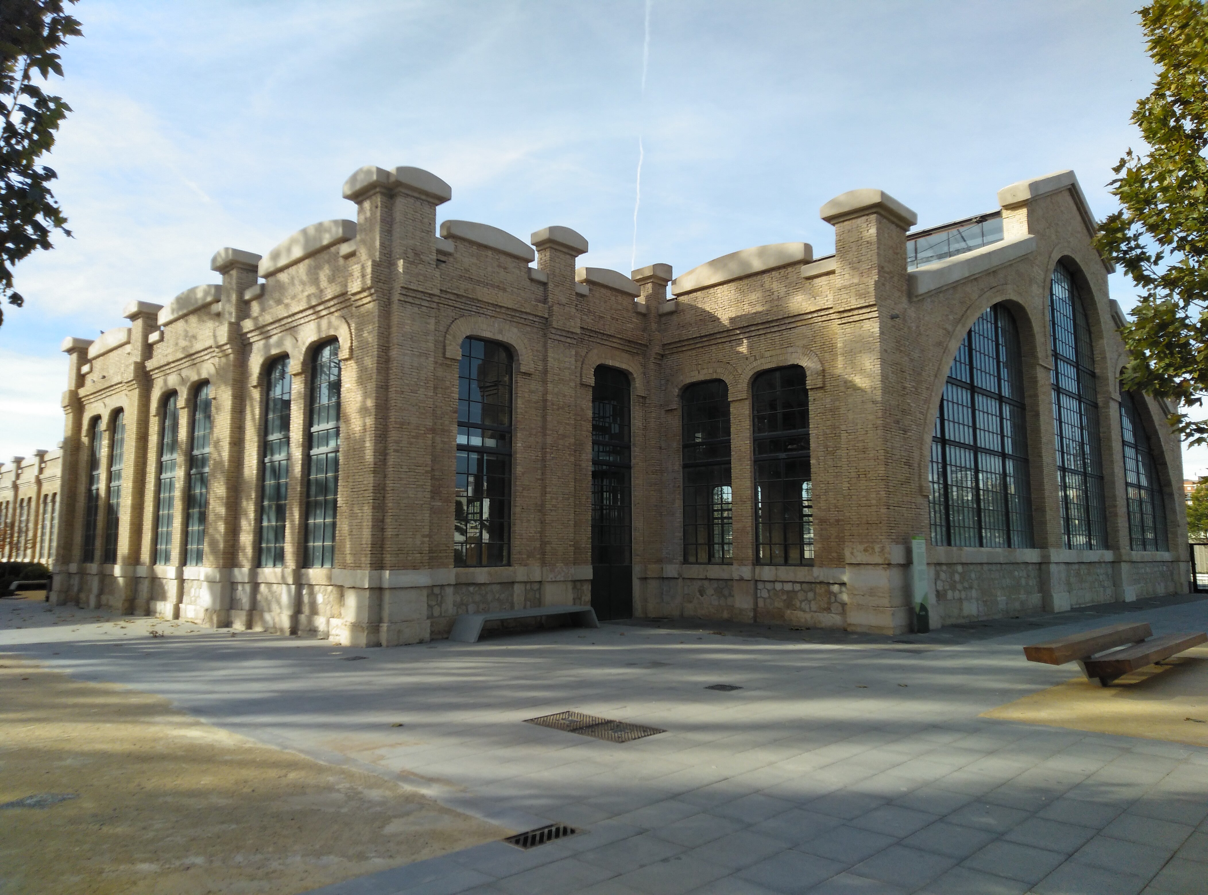 Arrancan las obras del futuro polideportivo del Parque Central de València Arrancan las obras del futuro polideportivo del Parque Central de València