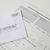 La Junta Electoral estudia este jueves exigir el DNI para votar por correo en toda España La Junta Electoral estudia este jueves exigir el DNI para votar por correo en toda España