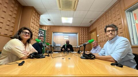 Miembros de FEMEPA en Onda Cero Las Palmas