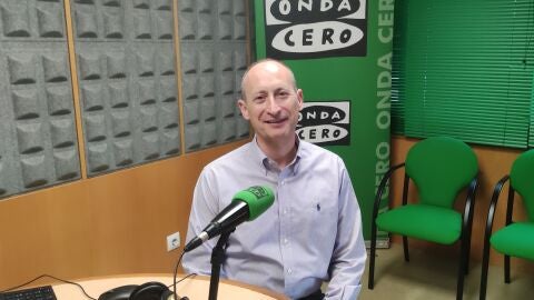 Director del campus noroeste de una Uned