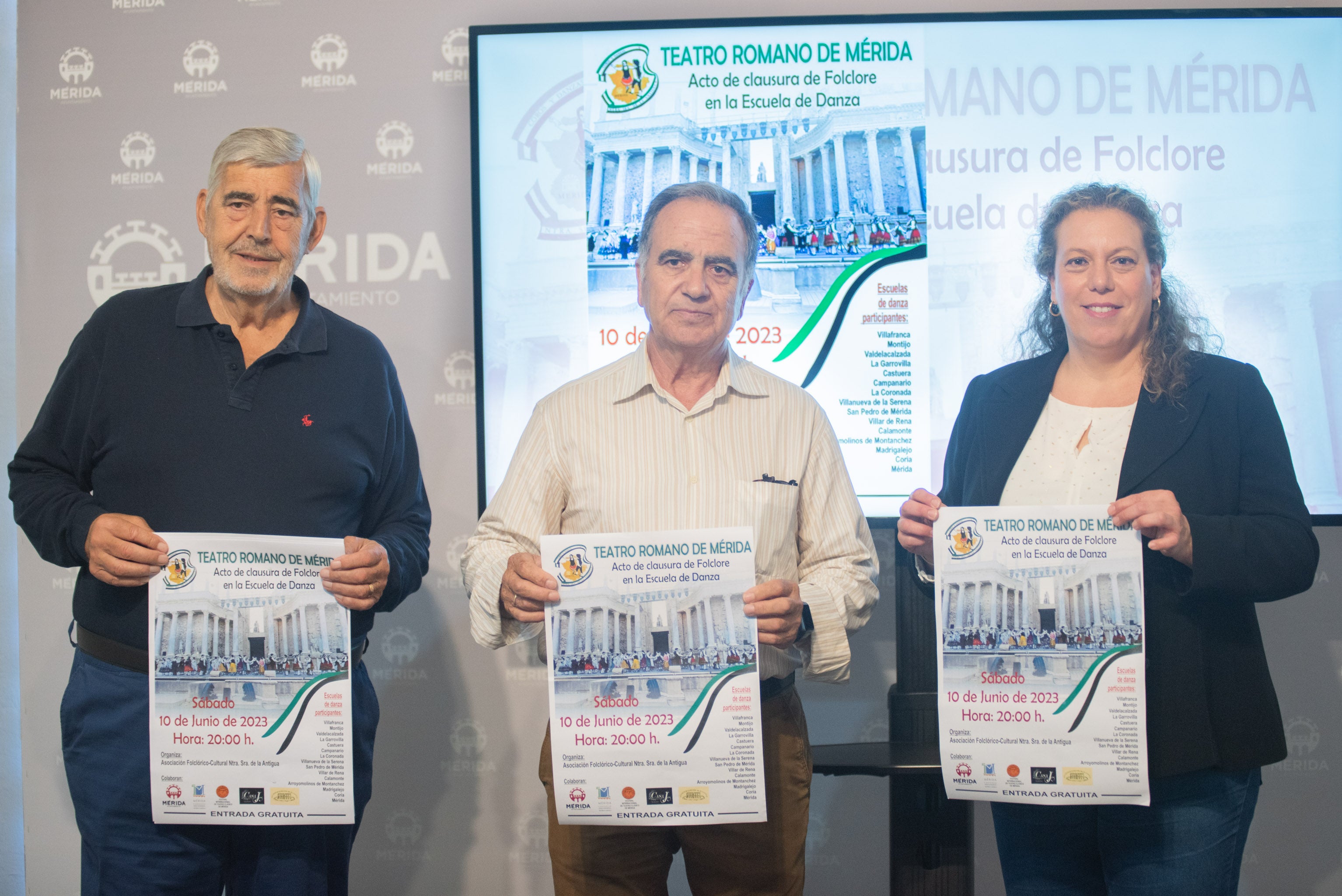 Unos 400 alumnos de 15 escuelas de folclore de Extremadura clausuran el curso este sábado en el Teatro Romano de Mérida Unos 400 alumnos de 15 escuelas de folclore de Extremadura clausuran el curso este sábado en el Teatro Romano de Mérida
